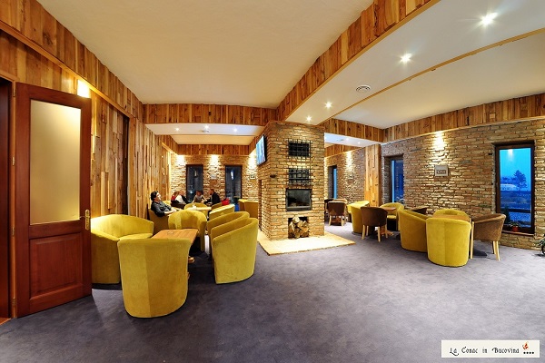 LA CONAC IN BUCOVINA GURA HUMORULUI