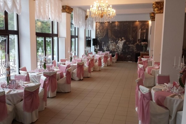 hotel coroana moldovei slanic moldova