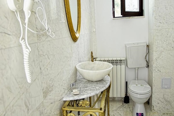 hotel coroana moldovei slanic moldova