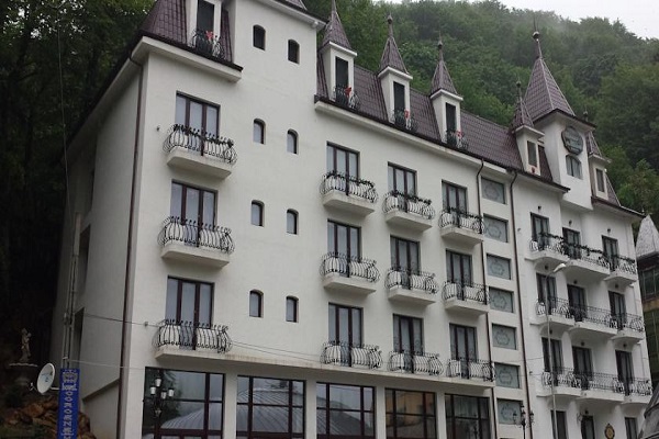 hotel coroana moldovei slanic moldova