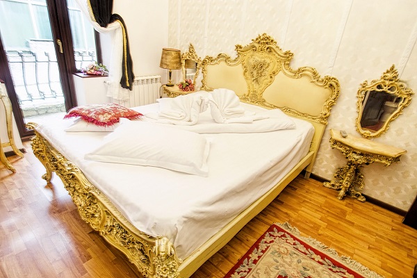 hotel coroana moldovei slanic moldova